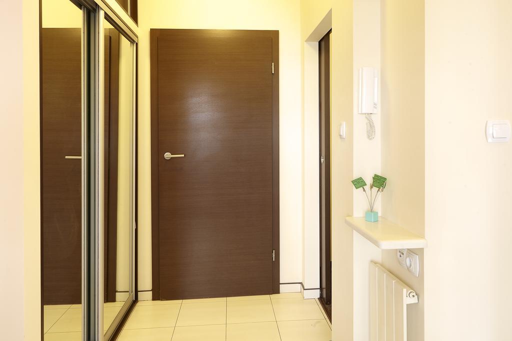 Lovely Funky Flat Near Royal Park Warsaw Exterior photo
