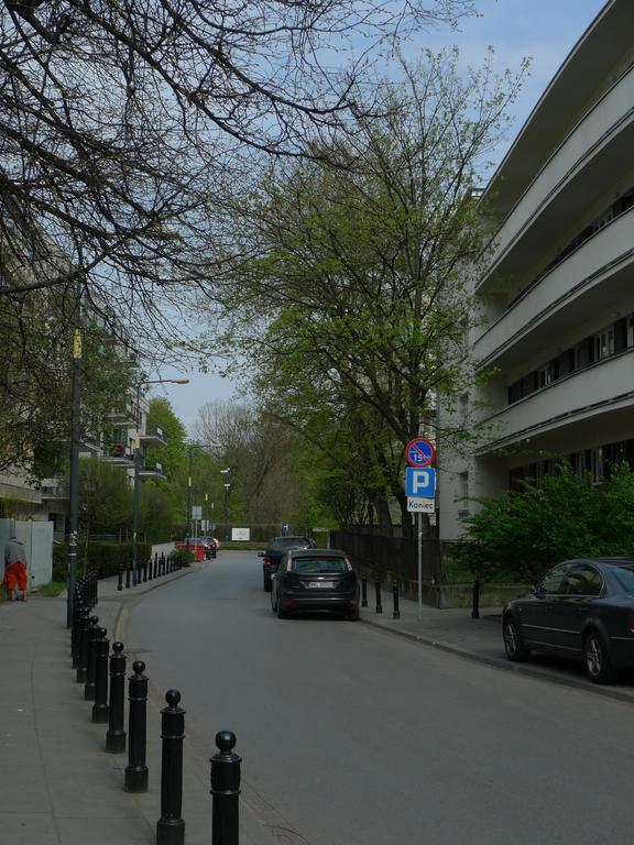 Lovely Funky Flat Near Royal Park Warsaw Exterior photo